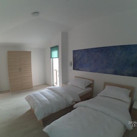 Apartmani Monaco Плоче Экстерьер фото